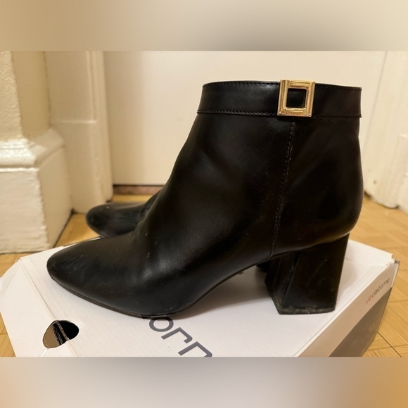 Liz Claiborne Black heel booties size 9 - Picture 1 of 11